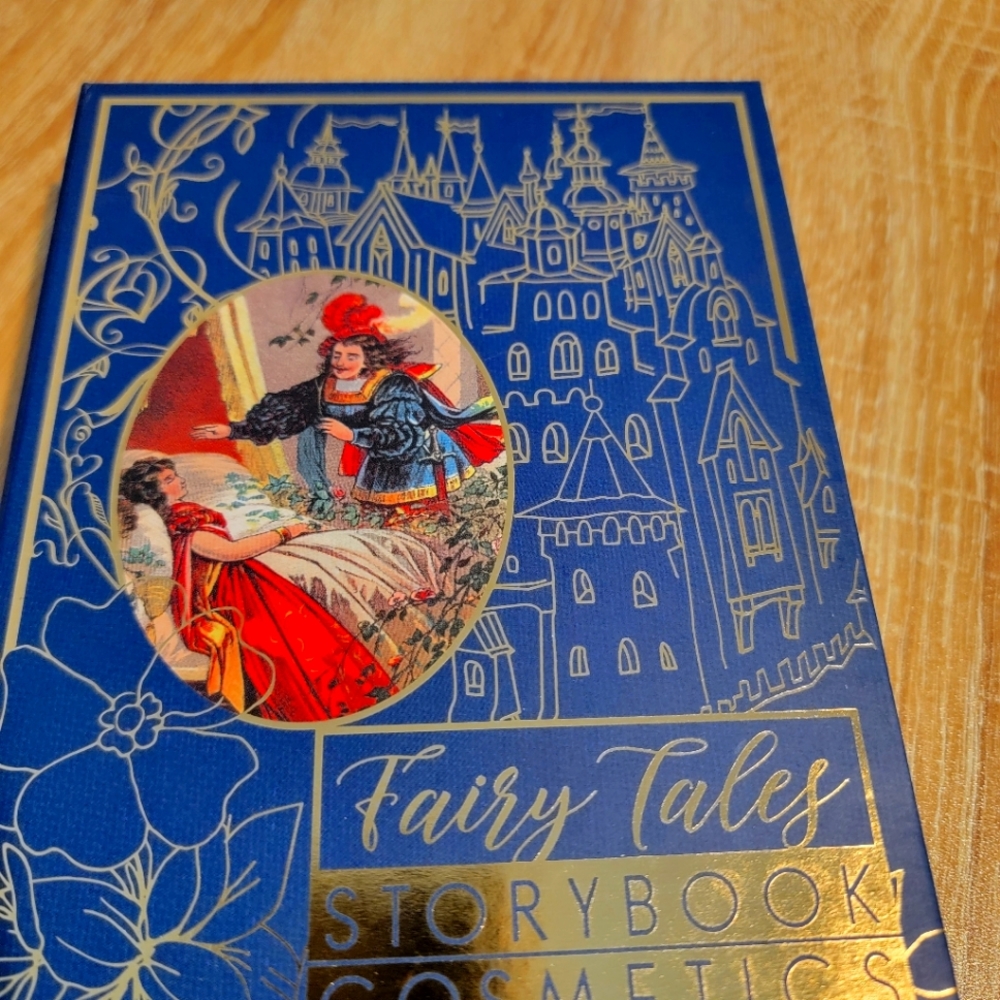 Eyeshadow Storybook